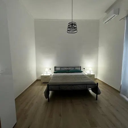 Il Poggio Reale * Nápoles